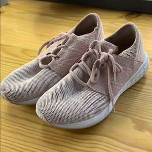 Light pink new balance fresh foam Cruz sneakers